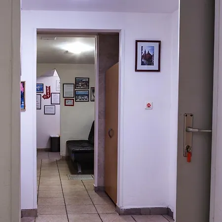 Hostel 24/1